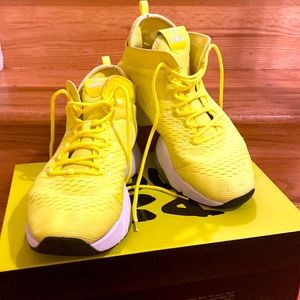 Zumba shoes. Very comfortable. Good for wide feet.Used.